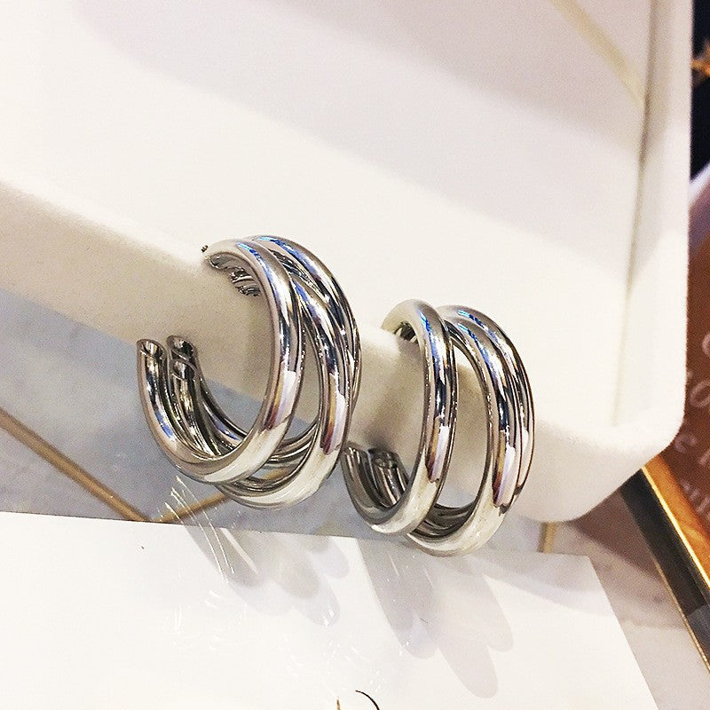Metal Minimalist Round Earrings